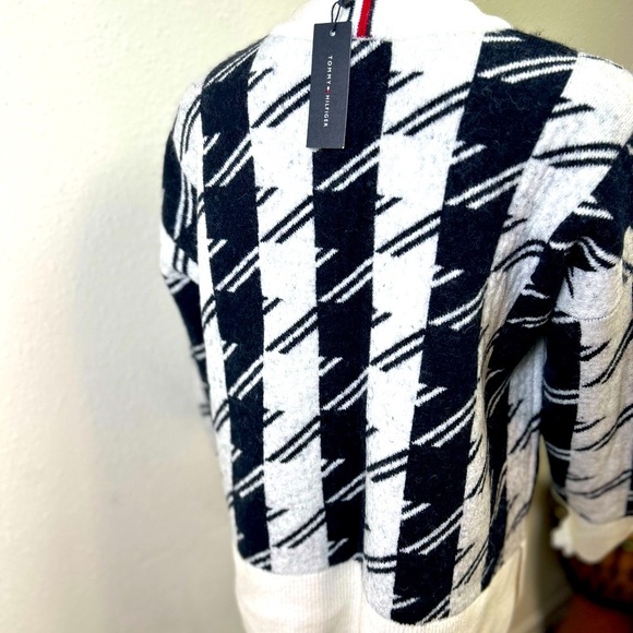 Tommy Hilfiger Black and Cream Houndstooth Cardigan - Picture 7 of 8